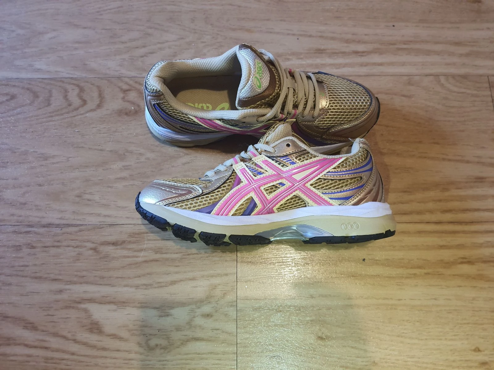 Asics taille 38 Pink/gold – photo 2